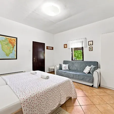 Casa Luka Vareski In Krnica By Istrabook Villa *